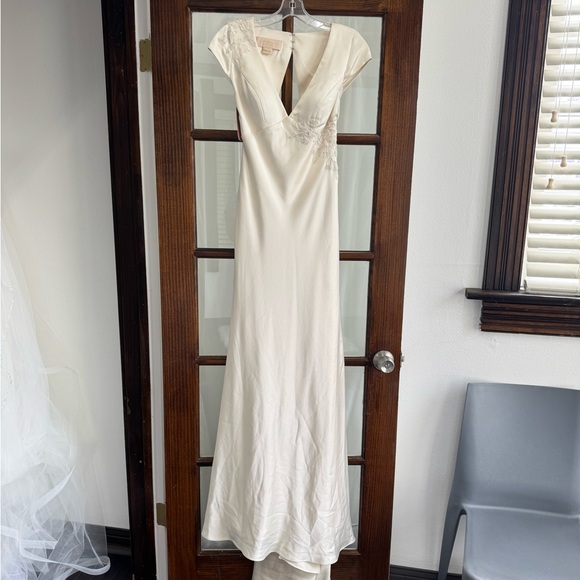 BHLDN Jenny Yoo Briony Wedding Gown Size 2 and 4 NEW - Picture 9 of 13